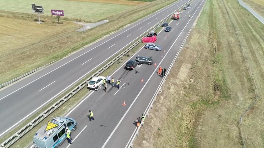 Wypadek na autostradzie. 